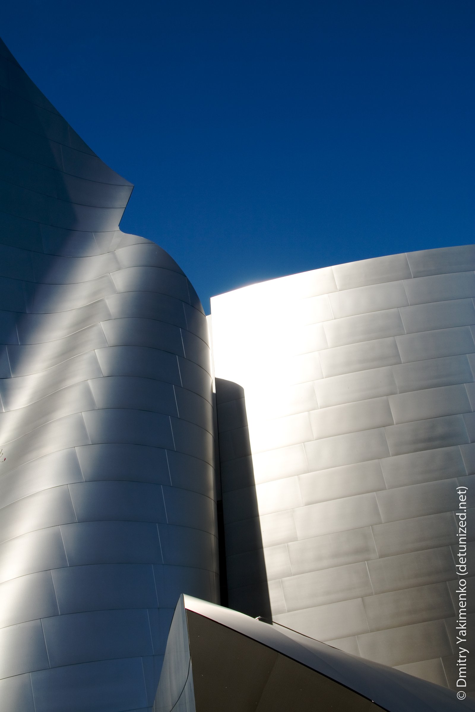 Walt Disney Concert Hall, March 2005, photo 5 of 21