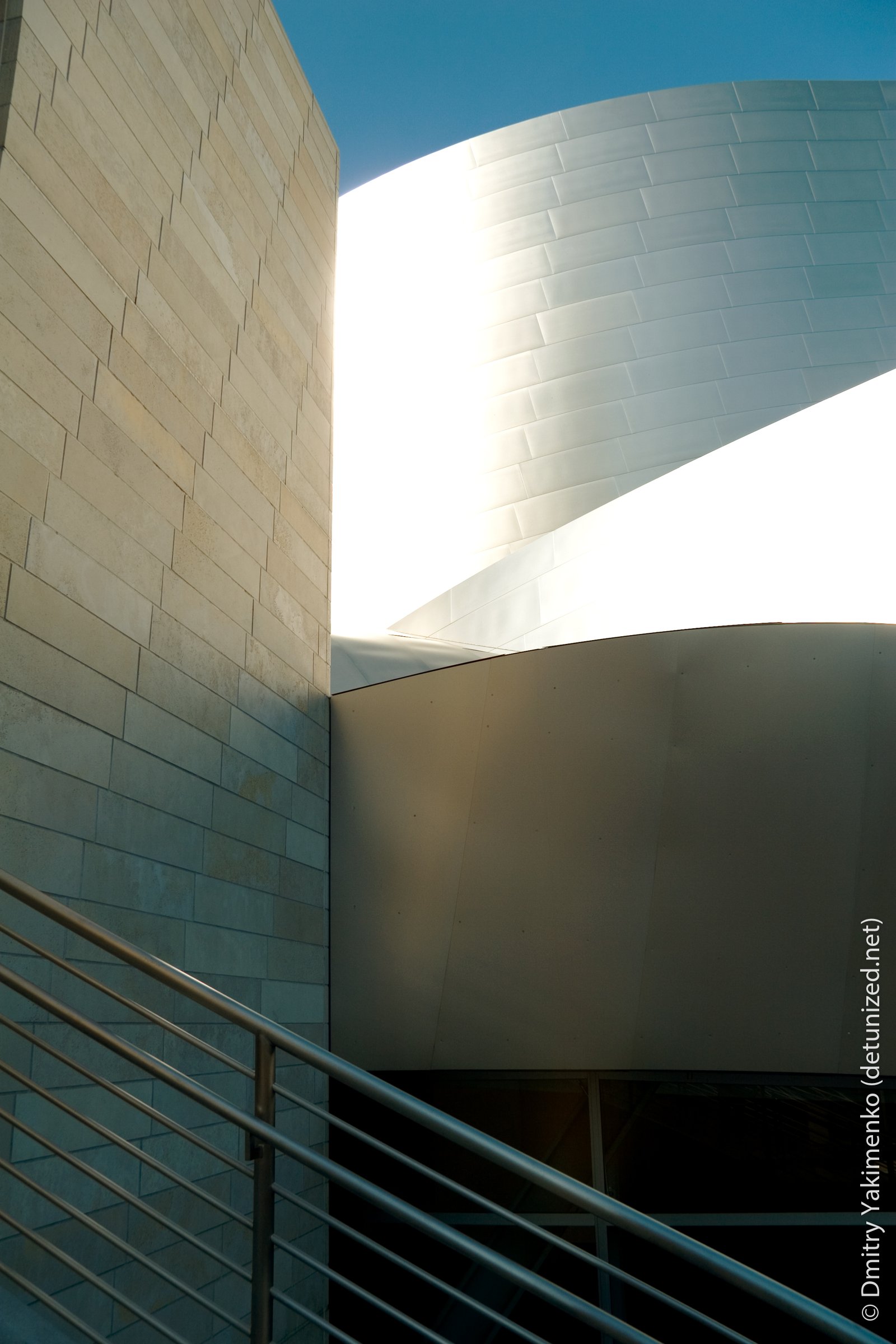Walt Disney Concert Hall, March 2005, photo 6 of 21