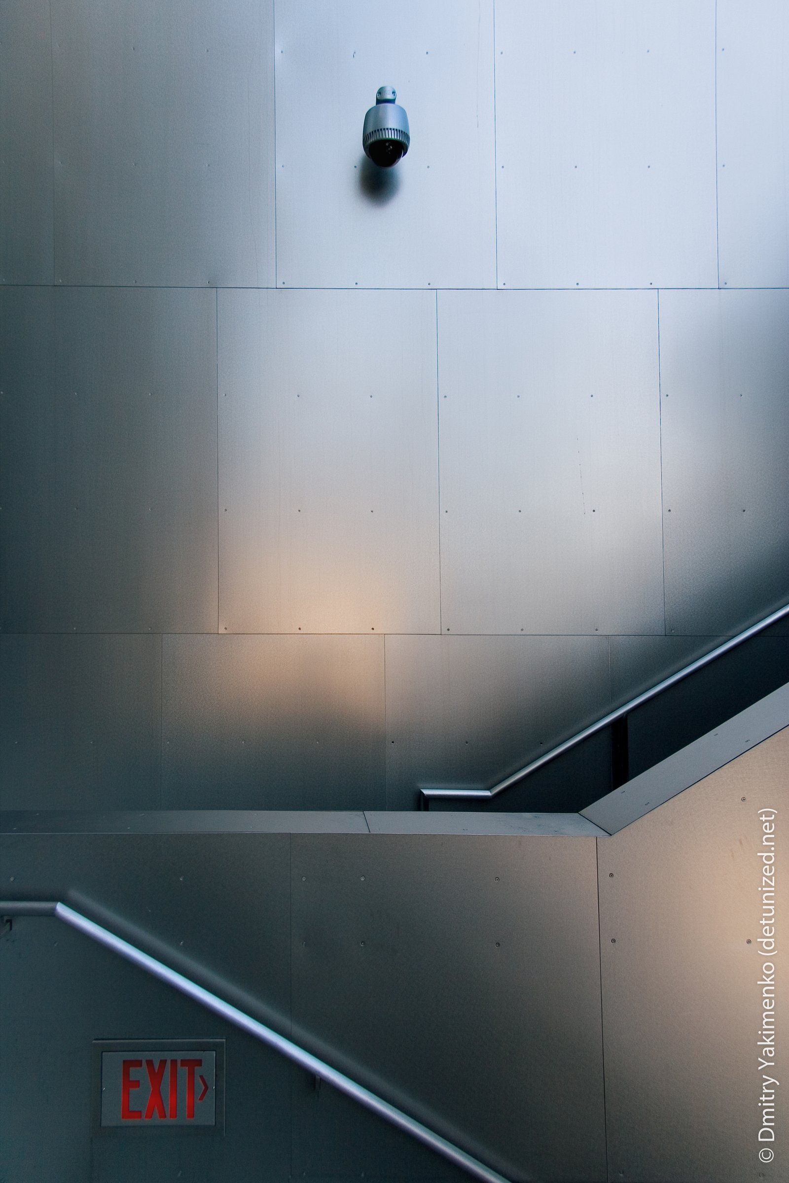 Walt Disney Concert Hall, March 2005, photo 9 of 21