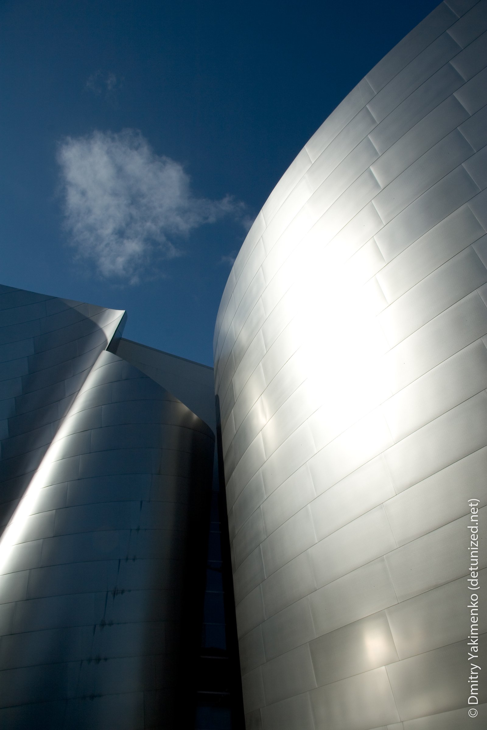 Walt Disney Concert Hall, March 2005, photo 14 of 21