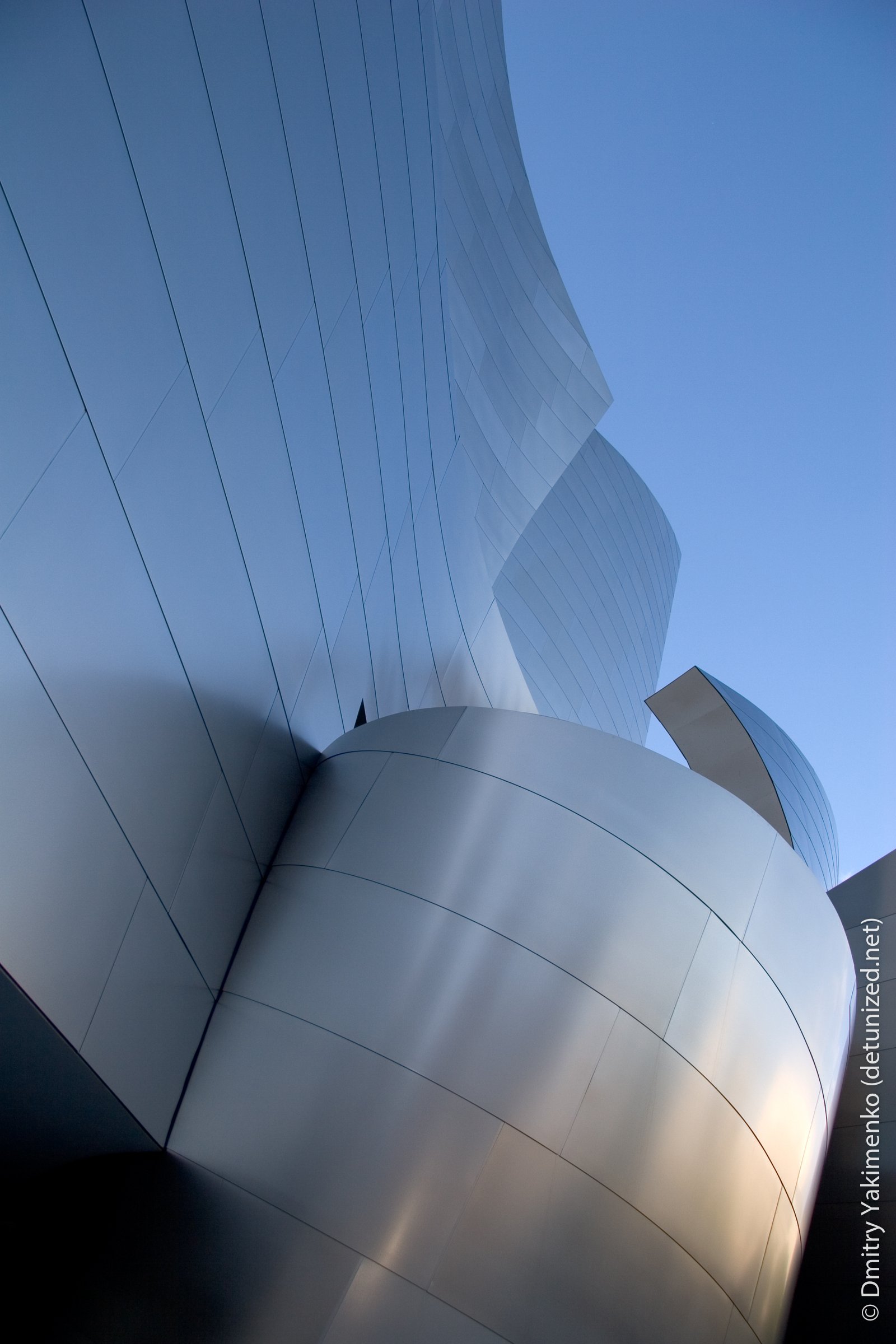 Walt Disney Concert Hall, March 2005, photo 20 of 21