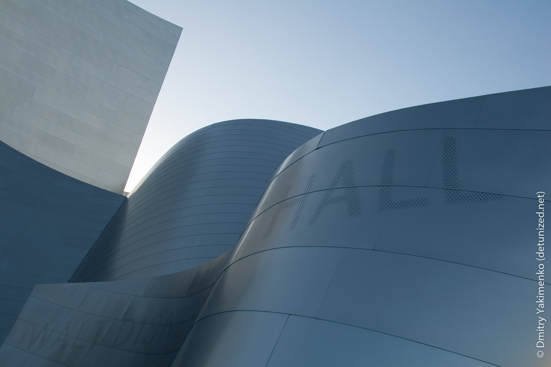 Walt Disney Concert Hall, March 2005, photo 21 of 21